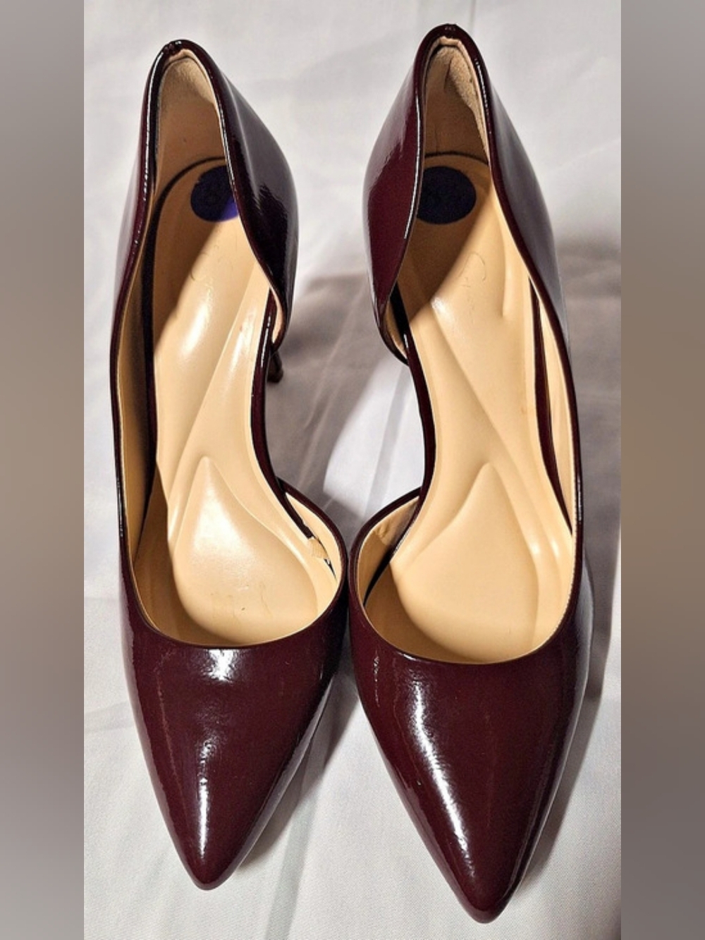 Jessica Simpson Pointed Toe Pumps in Burgundy US 8.5 M